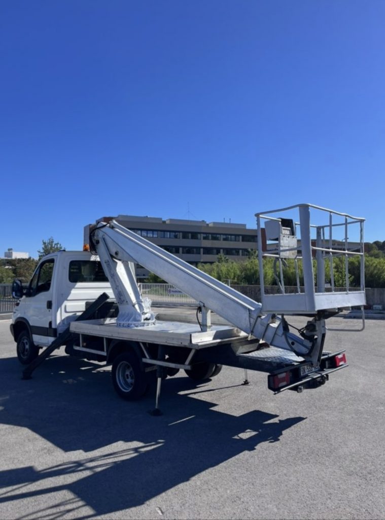 Iveco 35 c11